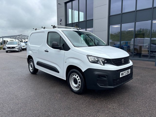 2023 73 Peugeot Partner PEUGEOT PARTNER 1.5 BLUEHDI 1000 PROFESSIONAL PREMIUM PLUS AIRCON 3 SEATS DELIVERY MILES