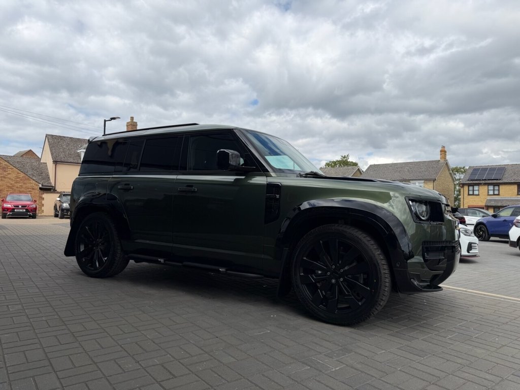 USED 2026 26 LAND ROVER DEFENDER 110 3.0 D250 MHEV S Hard Top SUV 5dr Diesel Auto 4WD MWB Euro 6 (s/s) (249 ps) REAR SEAT CONV' & URBAN STYLING