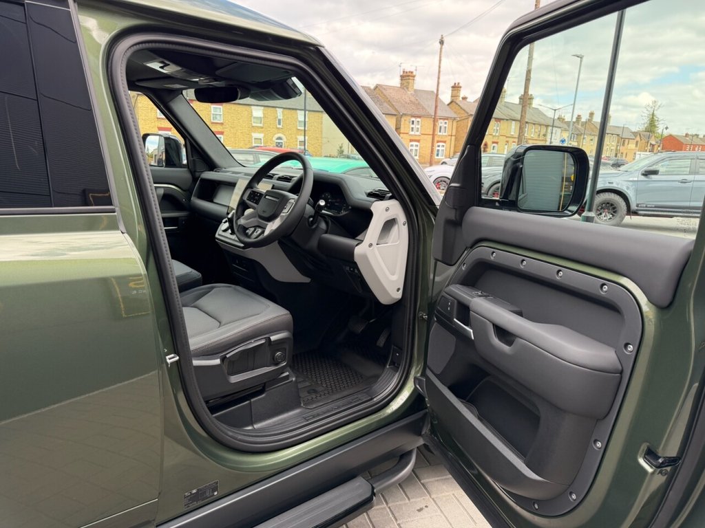 USED 2026 26 LAND ROVER DEFENDER 110 3.0 D250 MHEV S Hard Top SUV 5dr Diesel Auto 4WD MWB Euro 6 (s/s) (249 ps) REAR SEAT CONV' & URBAN STYLING