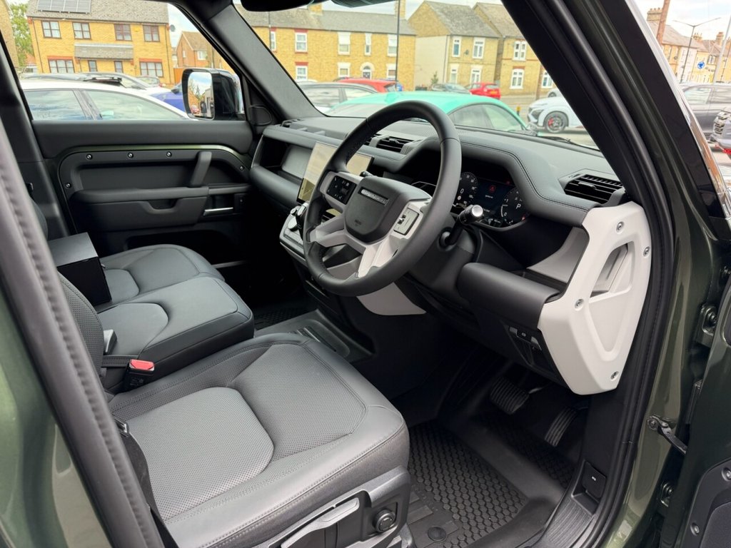 USED 2026 26 LAND ROVER DEFENDER 110 3.0 D250 MHEV S Hard Top SUV 5dr Diesel Auto 4WD MWB Euro 6 (s/s) (249 ps) REAR SEAT CONV' & URBAN STYLING