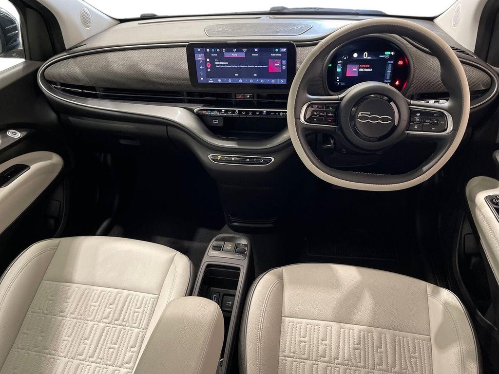 USED 2023 23 FIAT 500E 42kWh La Prima By Bocelli Hatchback 3dr Electric Auto (118 ps) One Owner - Full History