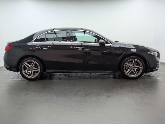 USED 2020 70 MERCEDES-BENZ A-CLASS 1.3 A 250 AMG Line E Auto 4dr CLICK+COLLECT / HOME DELIVERY