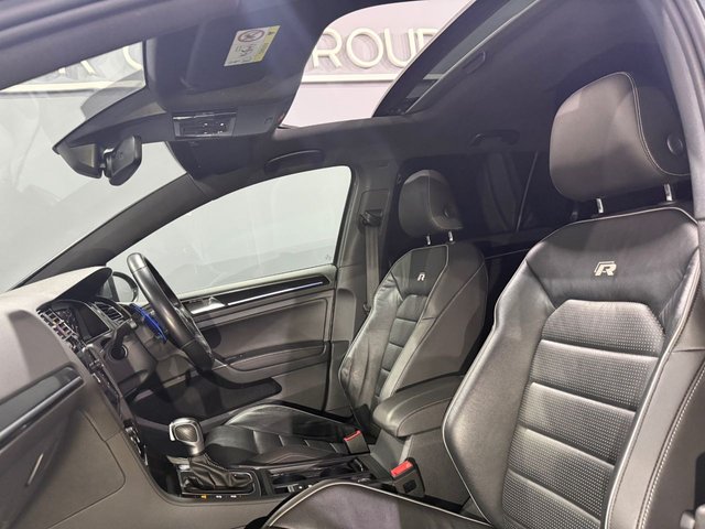 View our VOLKSWAGEN GOLF
