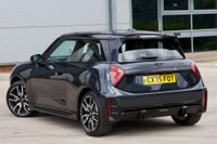 USED 2025 75 MINI ELECTRIC COOPER SE 54.2kWh Sport Auto 3dr MINI WARRANTY NOV 2028-1 OWNER