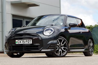 2025 MINI ELECTRIC COOPER SE 54.2kWh Sport Auto 3dr £28977.00