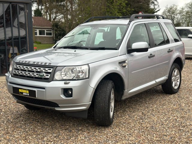 View our LAND ROVER FREELANDER 2