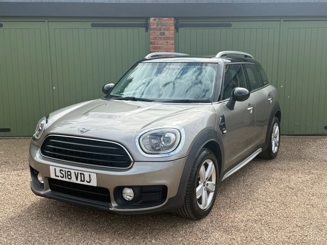 View our MINI COUNTRYMAN