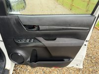 USED 2016 66 TOYOTA HI-LUX 2.4 D-4D Active Pickup Double Cab 4dr Diesel Manual 4WD Euro 6 (150 ps) BEST VALUE VANS AND TRUCKS IN UK