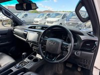 USED 2022 22 TOYOTA HI-LUX 2.8 D-4D Invincible X Pickup Double Cab 4dr Diesel Auto 4WD Euro 6 (s/s) (204 ps) 
