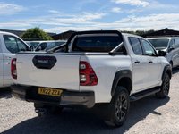 USED 2022 22 TOYOTA HI-LUX 2.8 D-4D Invincible X Pickup Double Cab 4dr Diesel Auto 4WD Euro 6 (s/s) (204 ps) 