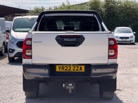 USED 2022 22 TOYOTA HI-LUX 2.8 D-4D Invincible X Pickup Double Cab 4dr Diesel Auto 4WD Euro 6 (s/s) (204 ps) 