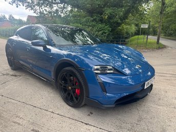 2022 PORSCHE TAYCAN
