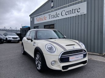 2017 MINI HATCH