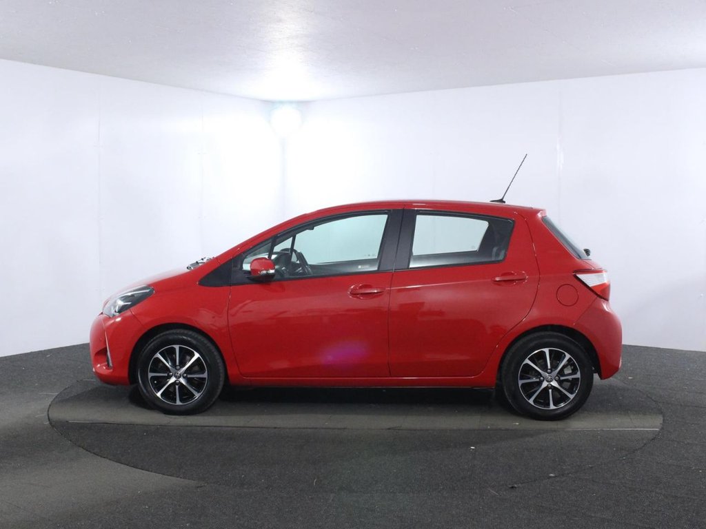 USED 2018 18 TOYOTA YARIS 1.5 VVT-i Icon Tech Hatchback 5dr Petrol Manual Euro 6 (111 ps) 