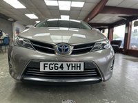 USED 2014 64 TOYOTA AURIS 1.8 VVT-h Excel Hatchback 5dr Petrol Hybrid CVT Euro 5 (s/s) (136 ps) Full Toyota History
