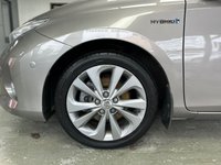 USED 2014 64 TOYOTA AURIS 1.8 VVT-h Excel Hatchback 5dr Petrol Hybrid CVT Euro 5 (s/s) (136 ps) Full Toyota History