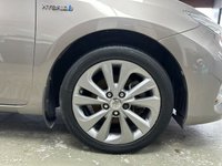 USED 2014 64 TOYOTA AURIS 1.8 VVT-h Excel Hatchback 5dr Petrol Hybrid CVT Euro 5 (s/s) (136 ps) Full Toyota History