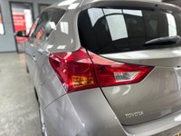 USED 2014 64 TOYOTA AURIS 1.8 VVT-h Excel Hatchback 5dr Petrol Hybrid CVT Euro 5 (s/s) (136 ps) Full Toyota History