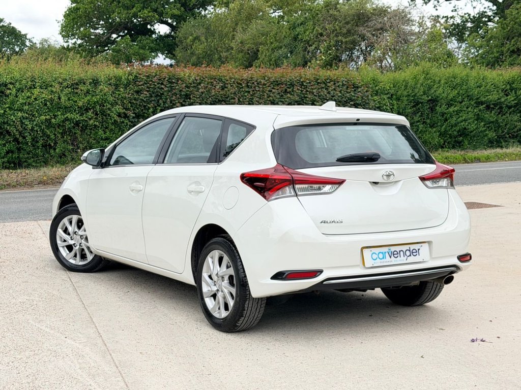 USED 2018 18 TOYOTA AURIS 1.2 VVT-i Icon Hatchback 5dr Petrol Manual Euro 6 (s/s) (116 ps) Camera|8 Services|Bluetooth|Lane Departure|