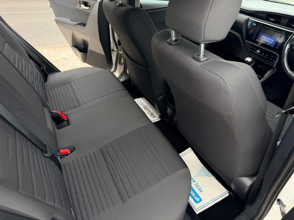 USED 2018 18 TOYOTA AURIS 1.2 VVT-i Icon Hatchback 5dr Petrol Manual Euro 6 (s/s) (116 ps) Camera|8 Services|Bluetooth|Lane Departure|