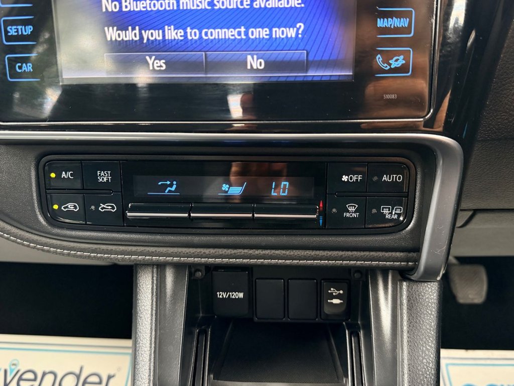 USED 2018 18 TOYOTA AURIS 1.2 VVT-i Icon Hatchback 5dr Petrol Manual Euro 6 (s/s) (116 ps) Camera|8 Services|Bluetooth|Lane Departure|