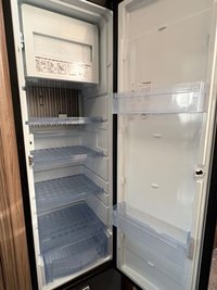 USED 2018 68 SWIFT Champagne 685 5 Belt - 6 Berth - Drop Down Bed - Rear Lounge 