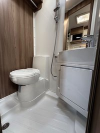 USED 2018 68 SWIFT Champagne 685 5 Belt - 6 Berth - Drop Down Bed - Rear Lounge 