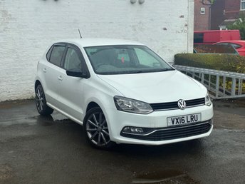 2016 VOLKSWAGEN POLO
