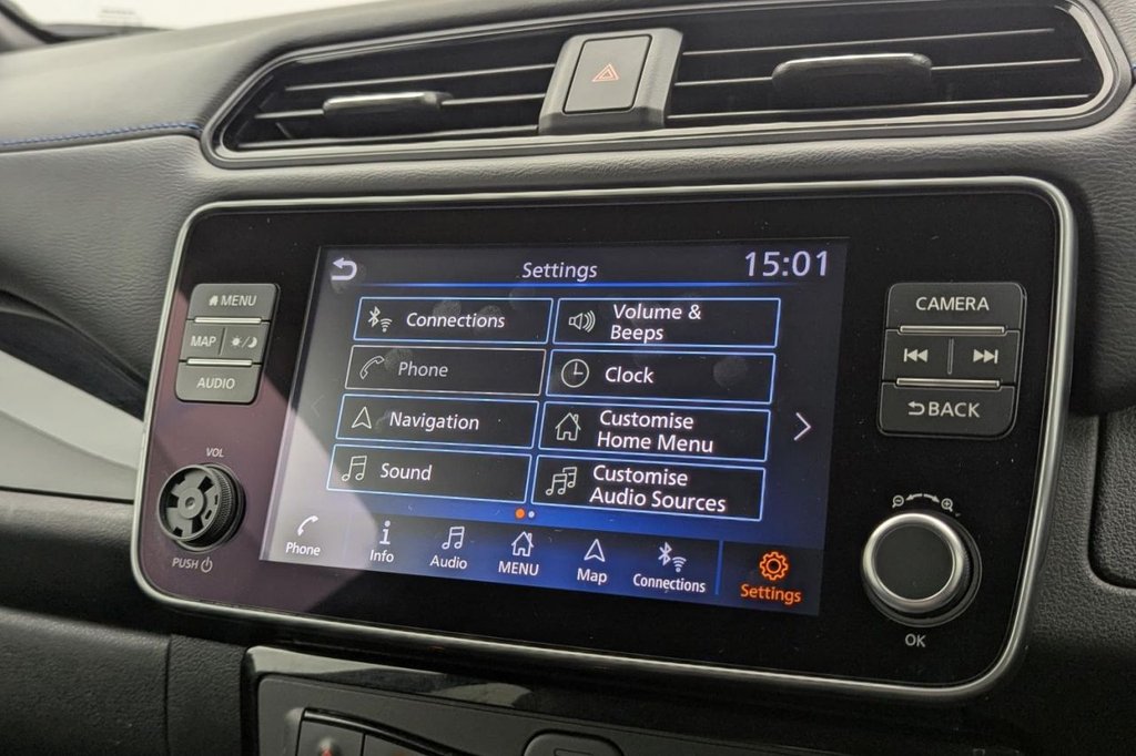 USED 2022 72 NISSAN LEAF 59kWh e+ N-Connecta Hatchback 5dr Electric Auto (217 ps) Keyless Entry, Rear Camera,DAB