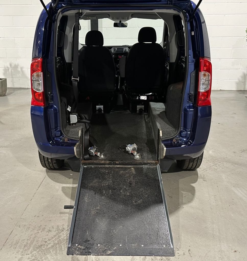 USED 2019 19 FIAT QUBO 1.4 Lounge MPV 5dr Petrol Euro 6 (77 ps) wheelchair access vehicle  