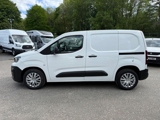 View our PEUGEOT PARTNER
