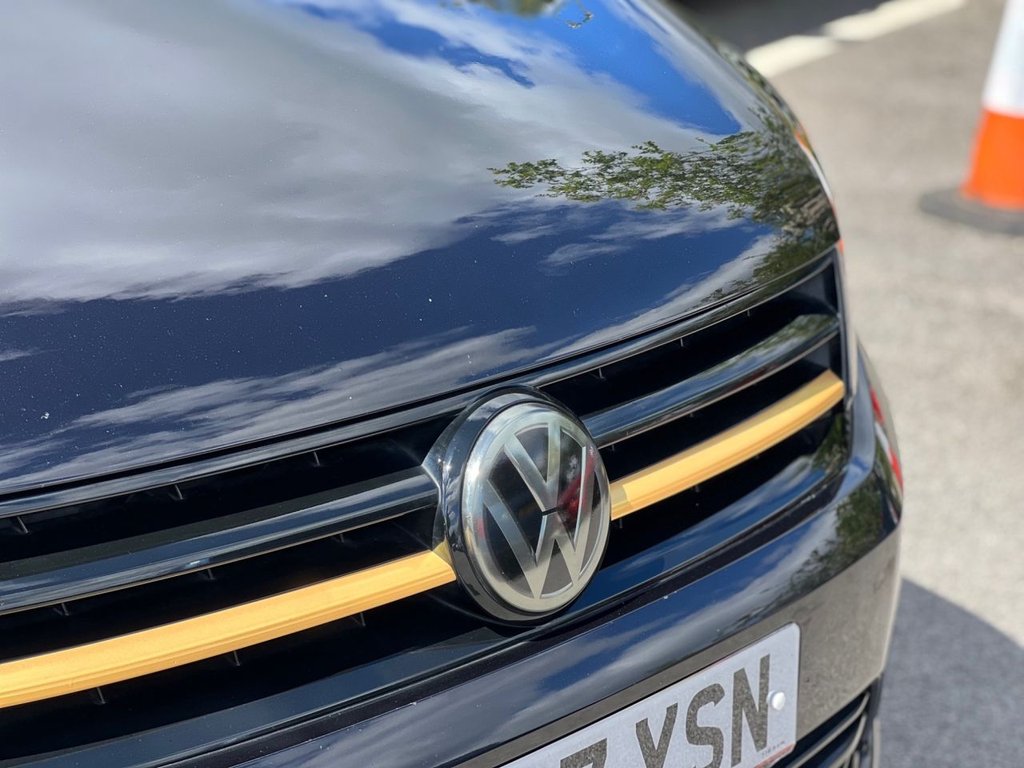 USED 2017 67 VOLKSWAGEN CADDY MAXI 2.0 TDi C20 Maxi Combi Van 5dr Diesel Manual FWD (Window) (128 g/km, 101 bhp) 5  SEATER WITH AIR CON!