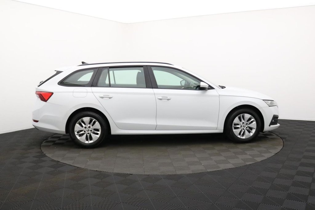 USED 2021 21 SKODA OCTAVIA 1.0 TSI SE Technology Estate 5dr Petrol Manual Euro 6 (s/s) (110 ps) Car Play, Sat Nav, Sensors