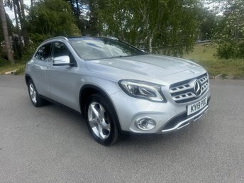 2019 MERCEDES-BENZ GLA