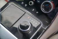USED 2018 68 LAND ROVER RANGE ROVER VELAR 2.0 D180 R-Dynamic SE SUV 5dr Diesel Auto 4WD Euro 6 (s/s) (180 ps) 