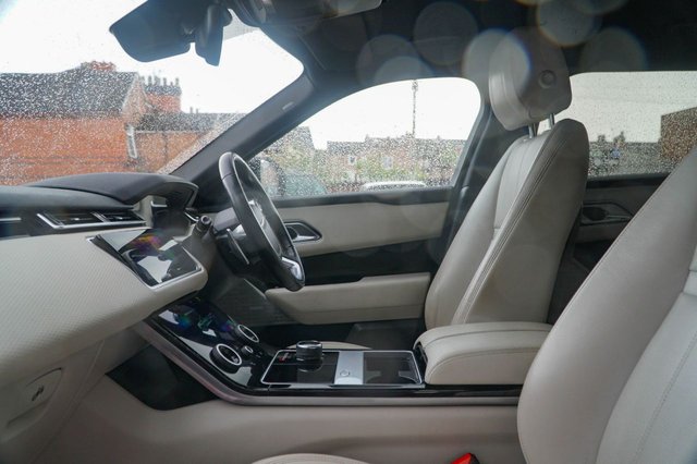 View our LAND ROVER RANGE ROVER VELAR