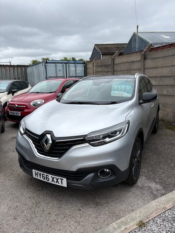 2016 RENAULT KADJAR 1.6 dCi Signature Nav SUV 5dr Diesel Manual Euro 6 (s/s) (130 ps) &pound;5650.00