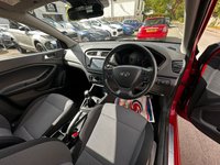 USED 2019 69 HYUNDAI I20 1.2 SE Launch Edition Hatchback 5dr Petrol Manual Euro 6 (s/s) (84 ps) REAR CAMERA APPLE CAR PLAY CRUISE CONTROL DAB LANE KEEP ASSIST