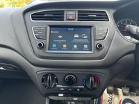 USED 2019 69 HYUNDAI I20 1.2 SE Launch Edition Hatchback 5dr Petrol Manual Euro 6 (s/s) (84 ps) REAR CAMERA APPLE CAR PLAY CRUISE CONTROL DAB LANE KEEP ASSIST