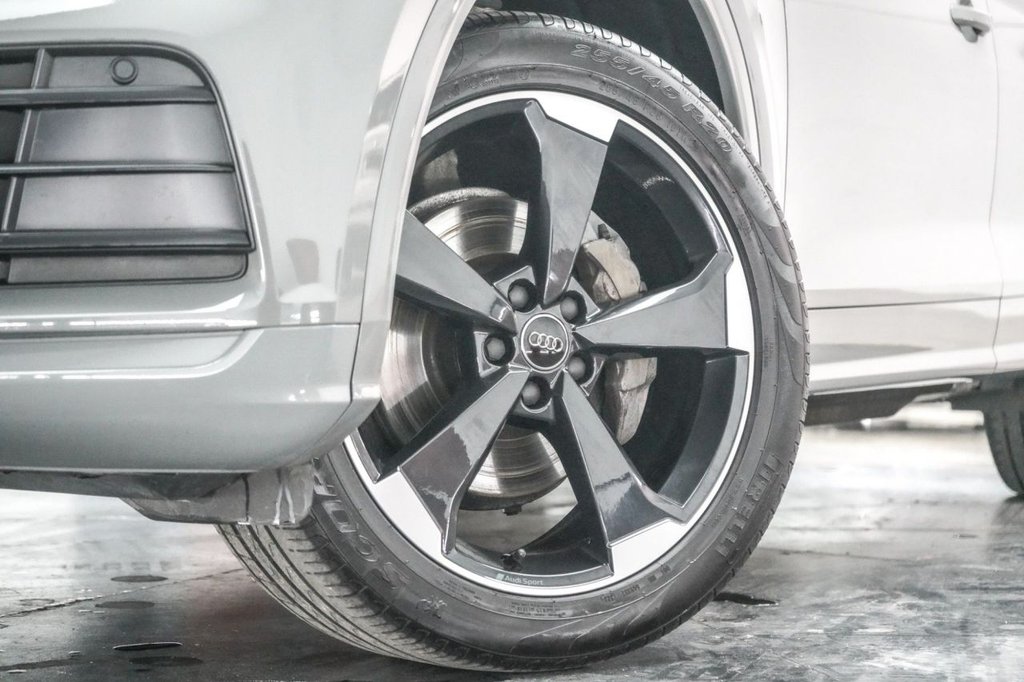 View our AUDI Q5