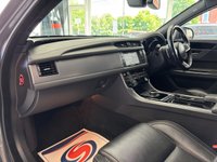 USED 2017 G JAGUAR XF 2.0d R-Sport Saloon 4dr Diesel Auto Euro 6 (s/s) (240 ps) 