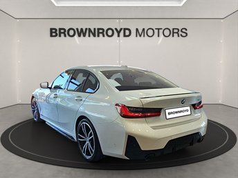 View our BMW 3 SERIES