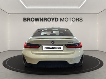 View our BMW 3 SERIES