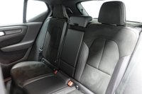 USED 2020 20 VOLVO XC40 1.5 T3 R-Design SUV 5dr Petrol Manual Euro 6 (s/s) (163 ps) HISTORY+DIGI DASH+SAT NAV