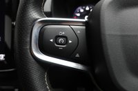 USED 2020 20 VOLVO XC40 1.5 T3 R-Design SUV 5dr Petrol Manual Euro 6 (s/s) (163 ps) HISTORY+DIGI DASH+SAT NAV