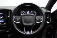 USED 2020 20 VOLVO XC40 1.5 T3 R-Design SUV 5dr Petrol Manual Euro 6 (s/s) (163 ps) HISTORY+DIGI DASH+SAT NAV
