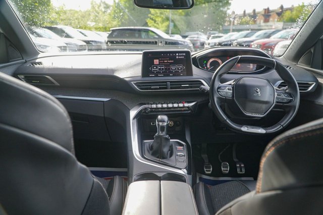 View our PEUGEOT 3008