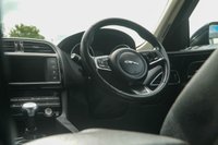 USED 2017 67 JAGUAR F-PACE 2.0 D165 Prestige SUV 5dr Diesel Manual Euro 6 (s/s) (163 ps) 