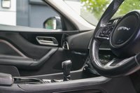 USED 2017 67 JAGUAR F-PACE 2.0 D165 Prestige SUV 5dr Diesel Manual Euro 6 (s/s) (163 ps) 