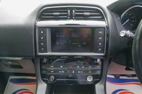 USED 2017 67 JAGUAR F-PACE 2.0 D165 Prestige SUV 5dr Diesel Manual Euro 6 (s/s) (163 ps) 